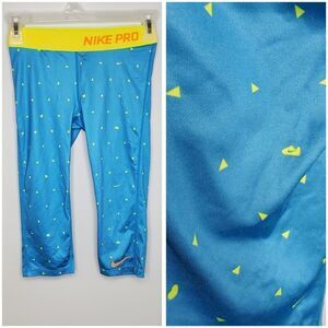 NIKE‎ PRO dri-fit printed capri crop legging pants